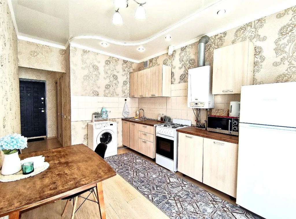 Апартамент с лоджией