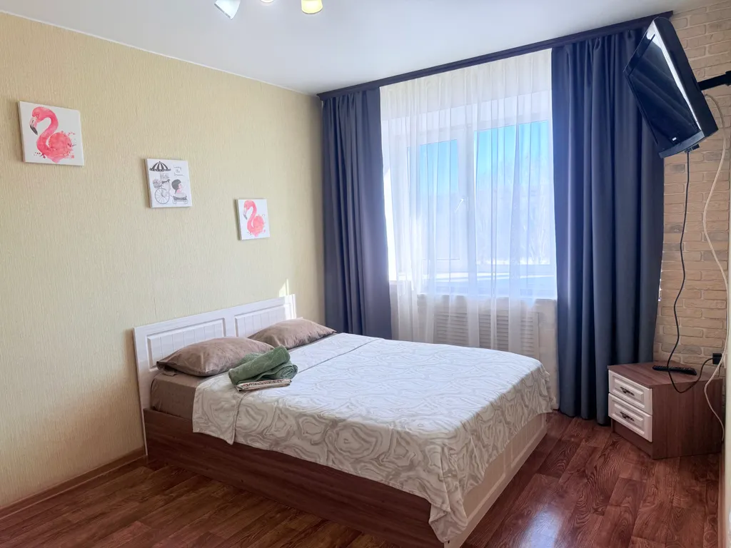 Уютная квартира в центре города, Нефтегаз