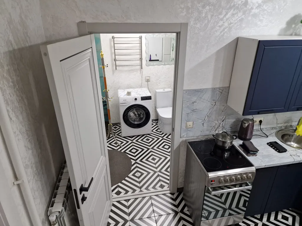 2-комнатная квартира в центре в частном благоустроенном доме