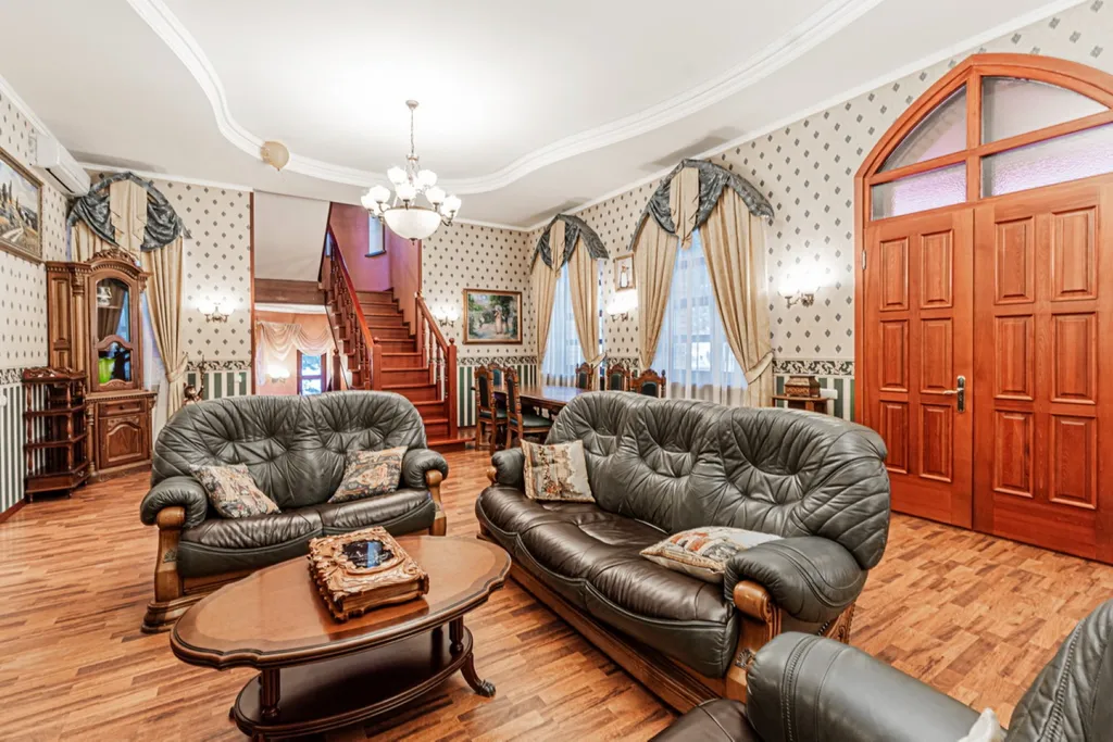 6-комнатный Дом