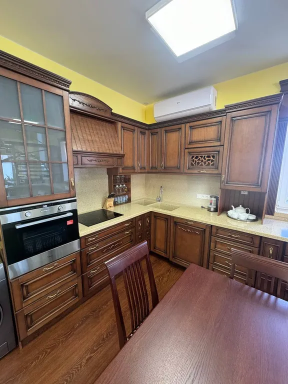 Дом Полюшко с бассейном