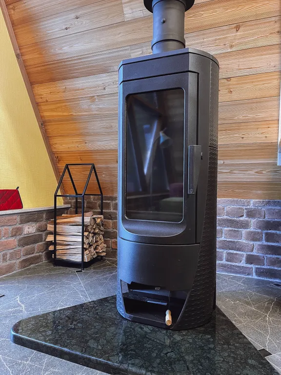 Коттедж A-Frame вид на озеро и лес