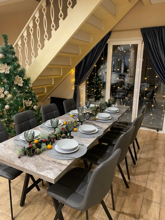 Комфортный коттедж с 4 спальнями и сауной на Мраткино