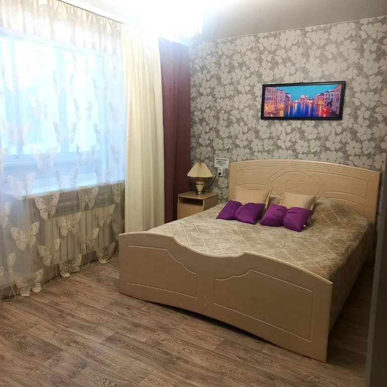 Уютная квартира в центре района Энергетик — аренда посуточно в Братск