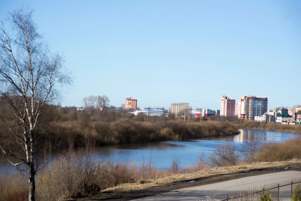 Двухкомнатная квартира с новым ремонтом и видом на реку