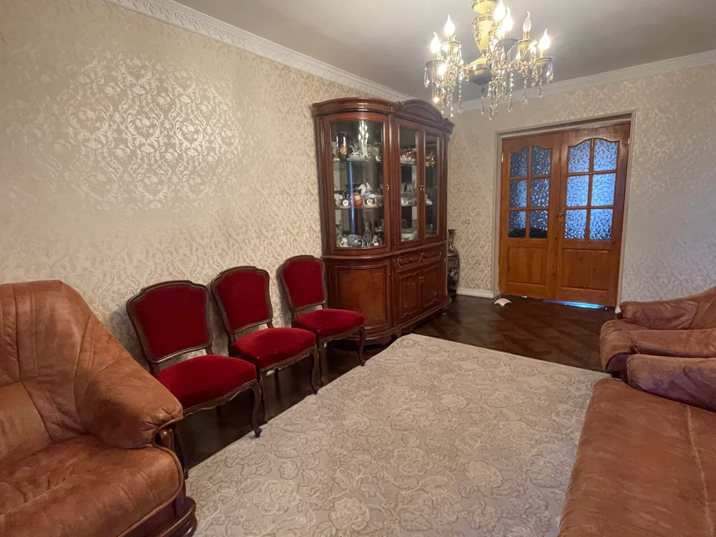 Хорошая, уютная квартира в центре города рядом с Чёрным морем — аренда посуточно в Сухум