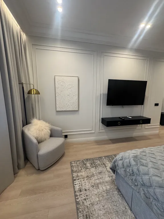 2-комнатный люкс с дизайнерским ремонтом в историческом центре