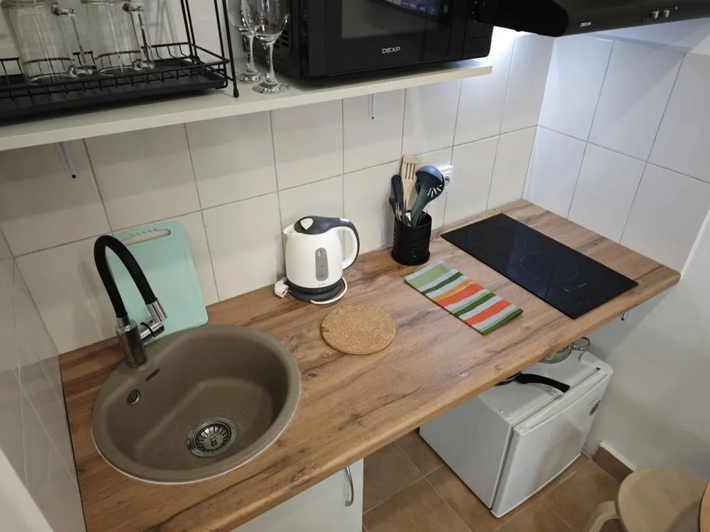 Уютная студия на двоих гостей с кроватью-трансформером