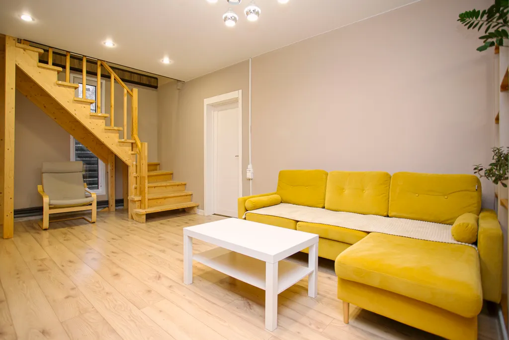 Дом на берегу реки