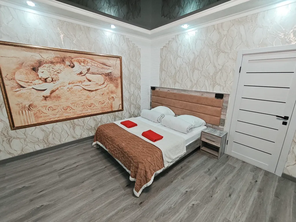 Просторная 2-комнатная квартира (№7) — аренда посуточно в Шахты