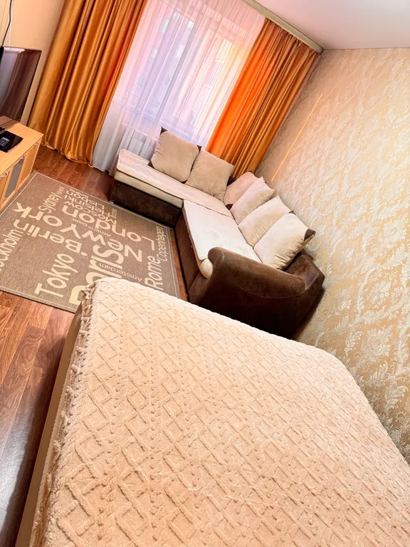 Омск Кировский у ТЦ Мега