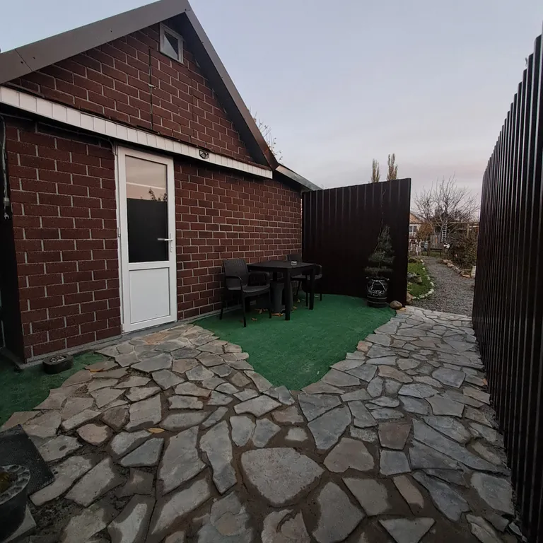 Уютный 
"Домик-студия"