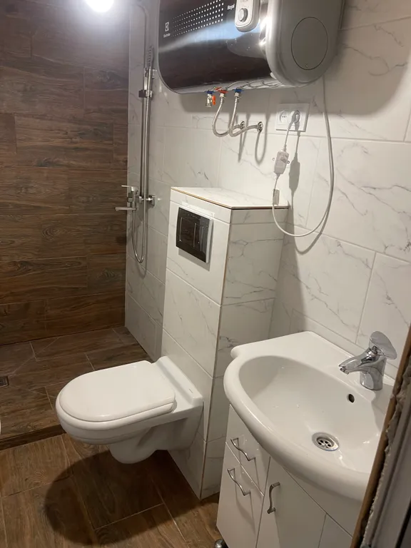 Уютный деревенский домик с русской баней возле берега озера