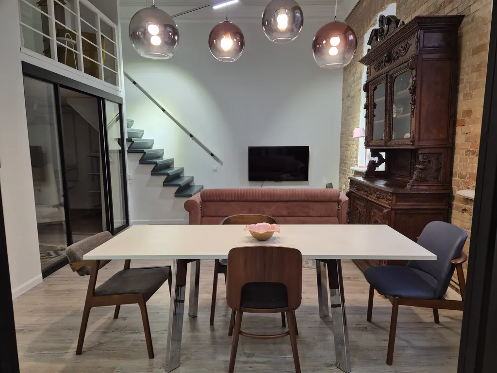 Трехуровневая квартира в историческом доме в центре города