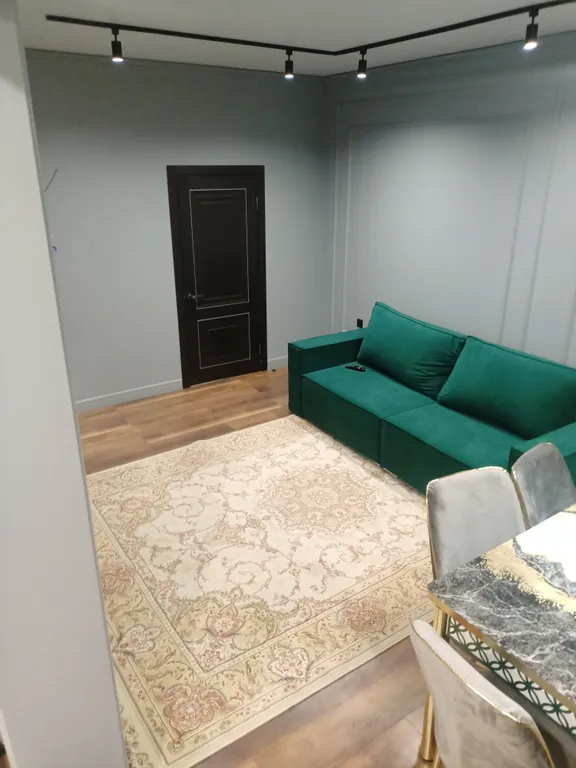 Уютная квартира в центре города в 60 км от высочайшей точки Европы