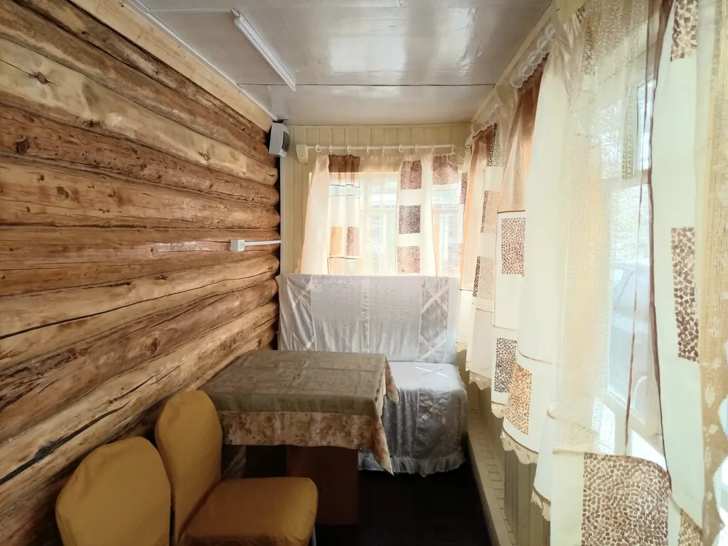 Зеленая уютная дача