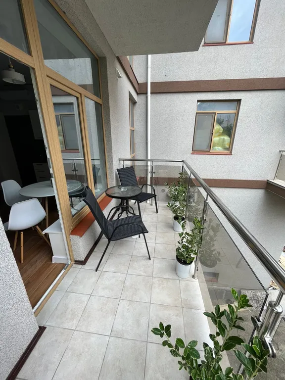 Апартамент-студия с кухней и балконом у моря