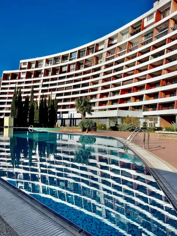 Квартира с видом на море, две спальни и гостиная