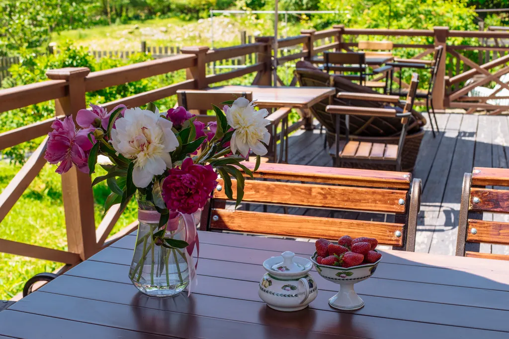 Загородный дом с бассейном и зоной отдыха