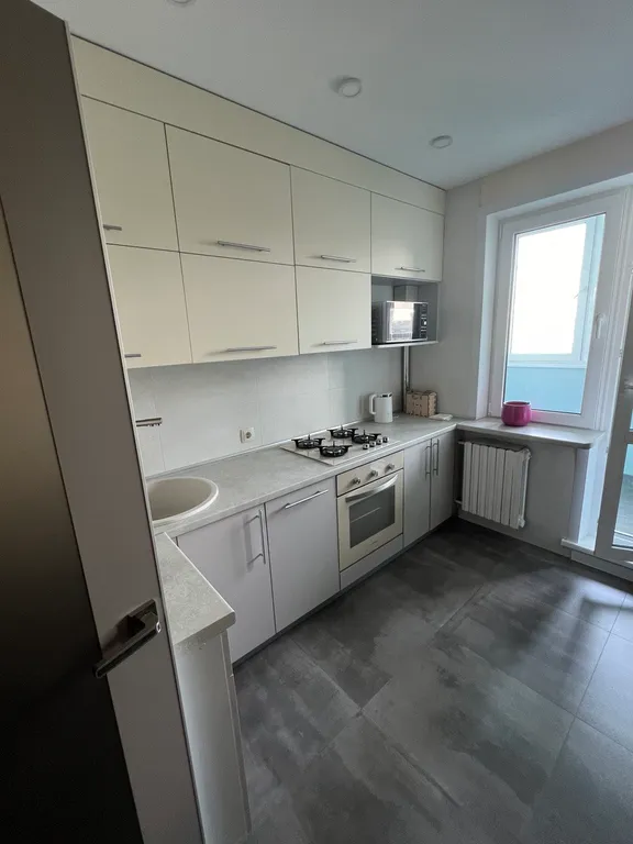 Комфортная уютная двухкомнатная квартира недалеко от центра города