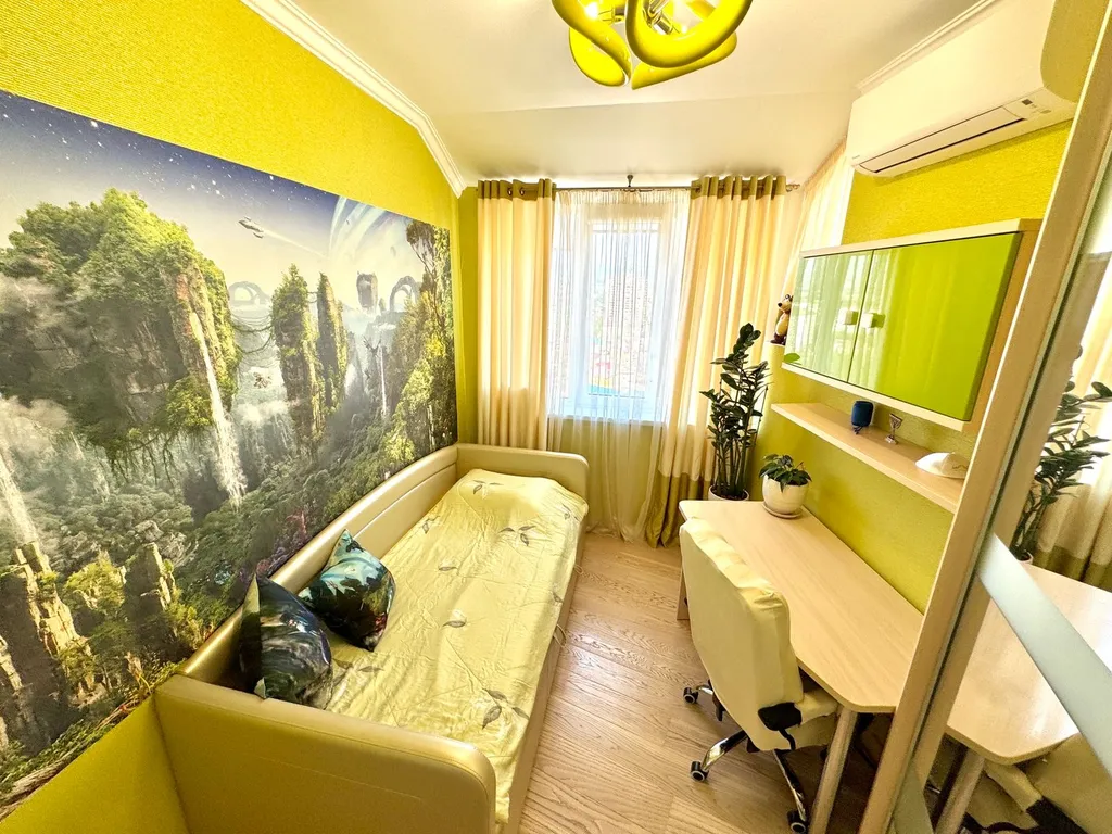 Просторная квартира с шикарным видом рядом с центральной набережной