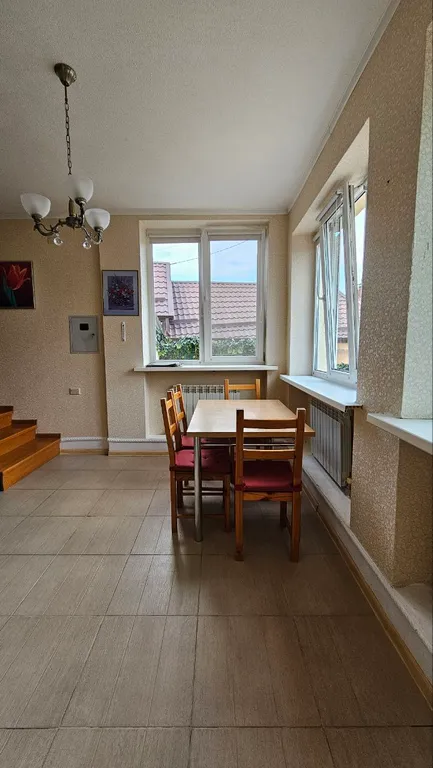 Тихий уютный дом на участке