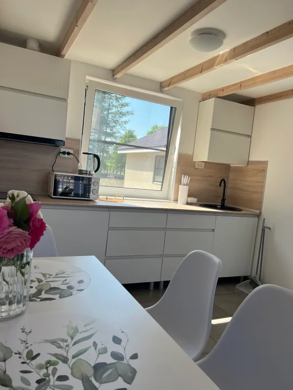 Коттедж Современный и уютным домик на берегу озера — Правдино