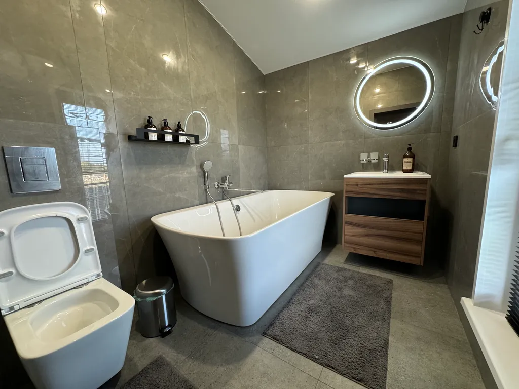 Дом с баней и чаном