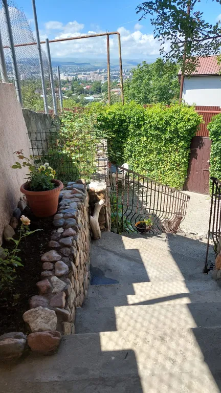 Дом «Три печи» с панорамным видом на Кисловодск