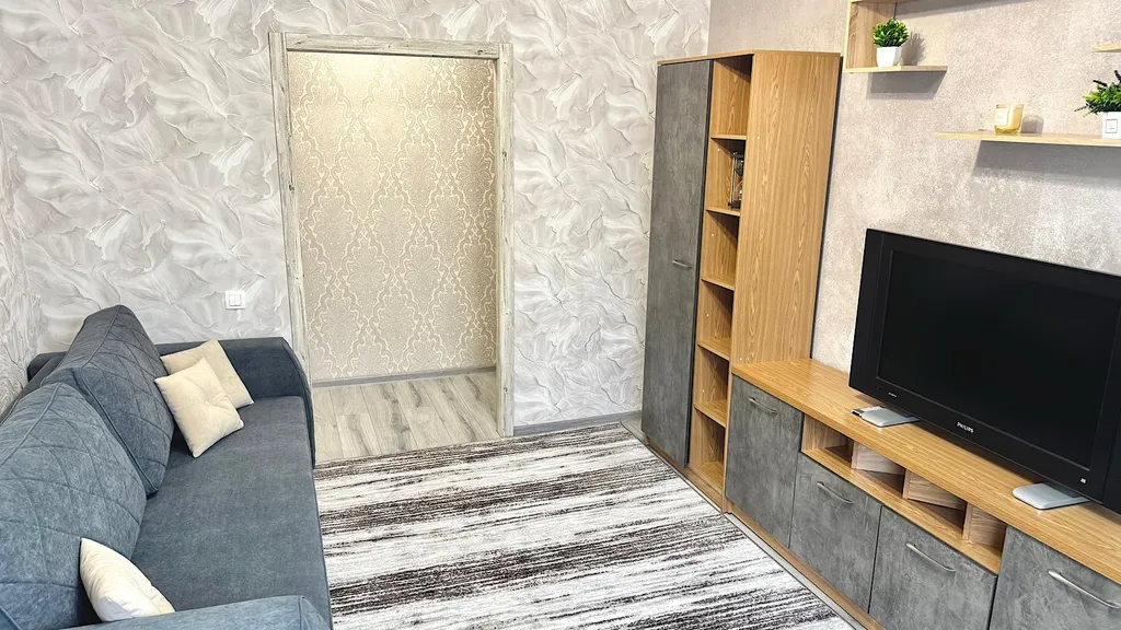 Двухкомнатная квартира в самом центре города, рядом с институтом ФСИН