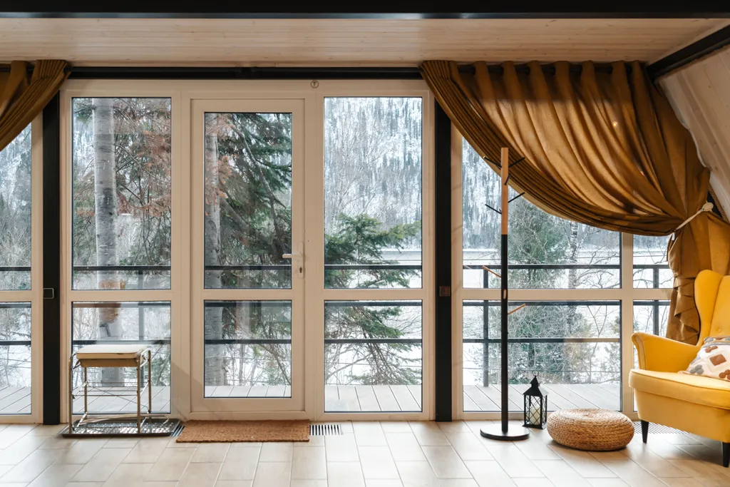 Villa Roma Телецкое-большой панорамный афрэйм1 с видом на горы и озеро