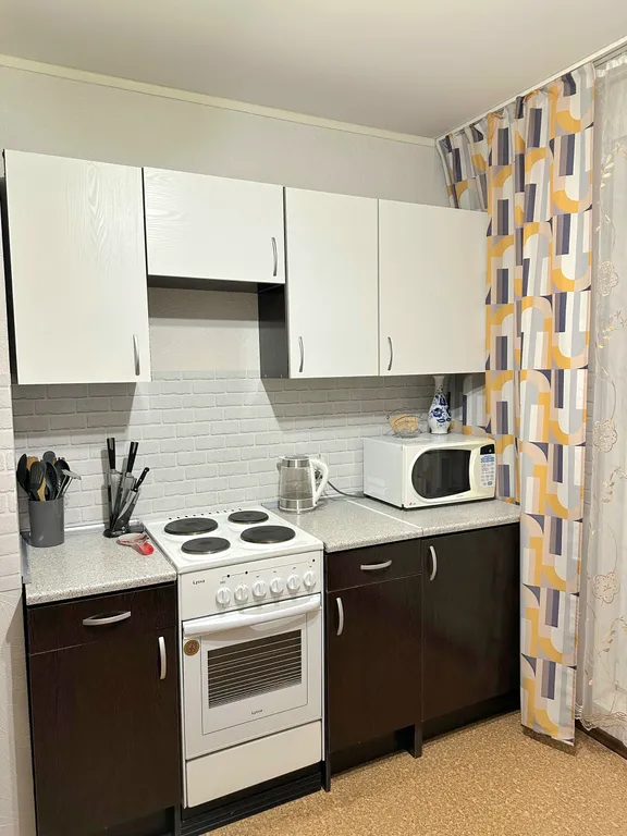 Квартира Уютная, просторная квартира в ЖК Солнечный — Тихвин