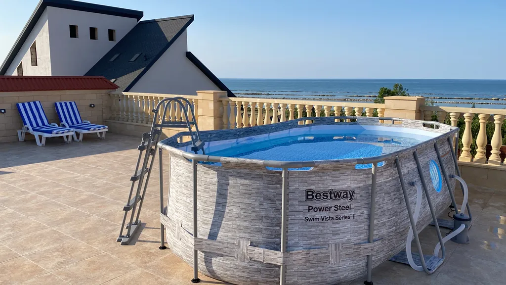 Уютная комната-студия у самого моря с бассейном, террасой и мангалом