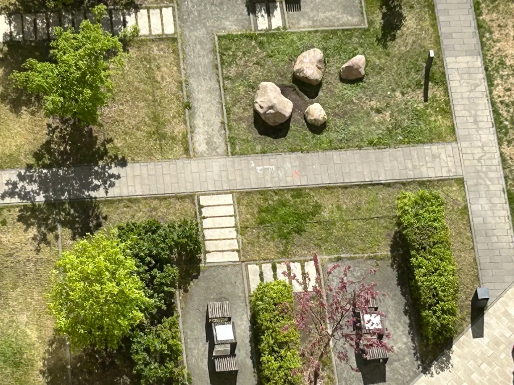 Встречайте рассветы в дизайнерской квартире с видом на Останкино.