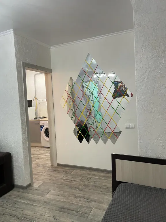 Двухкомнатная с евро ремонтом в районе 1000 мелочей