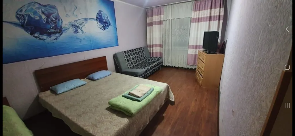 Двухкомнатная квартира в центре возле Дома быта