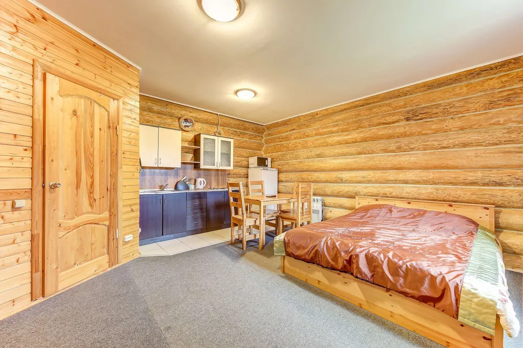 Коттедж Уютный Таунхаус для небольшой семьи рядом с лесом и озером — Беличье