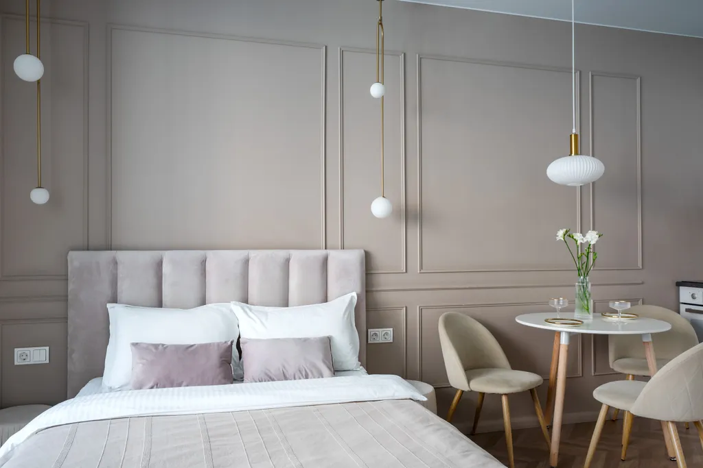 Роскошная студия Золотая с качелью и ванной