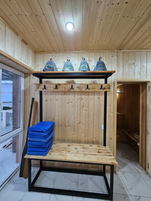 Коттедж Дом на берегу реки с беседкой, пирсом, мангал, купель с подогревом — Краснодар