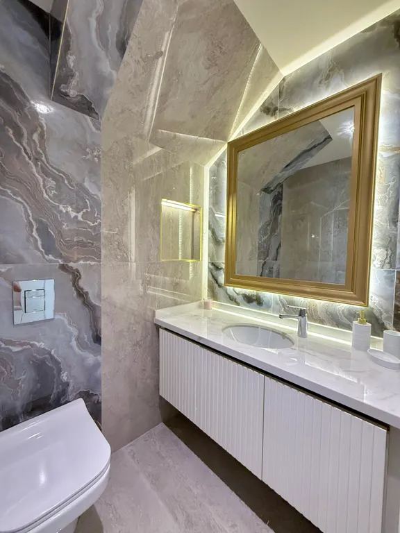 SA Apartments, Luxury 2BD Duplex