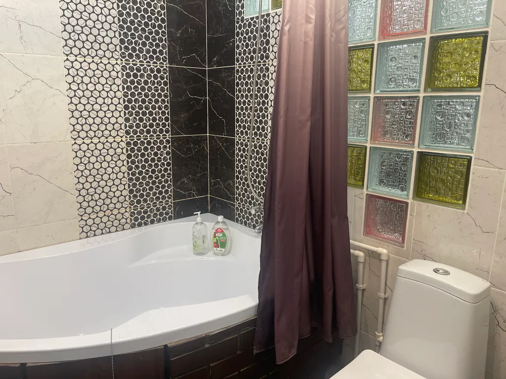 Очень хорошая квартира, Ленинский район, парковка