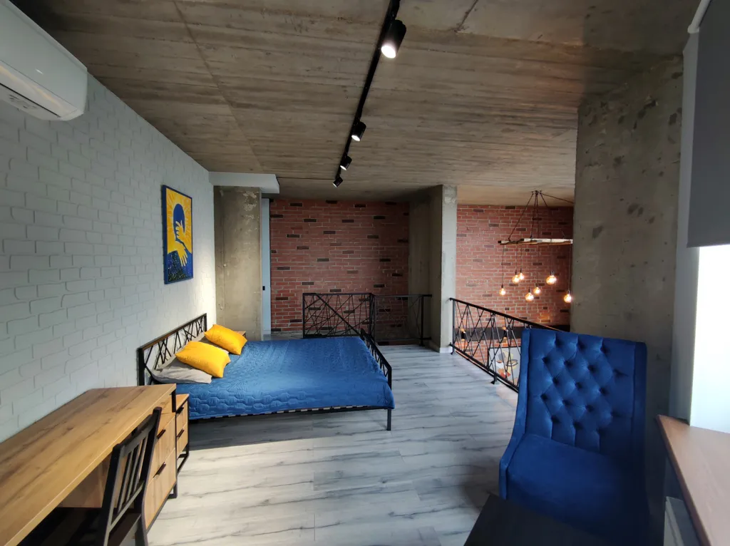 Эксклюзивный, двухэтажный, видовой лофт