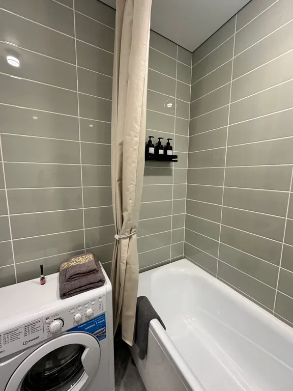 Уютная квартира в центре города, с красивым видом на озеро и двор