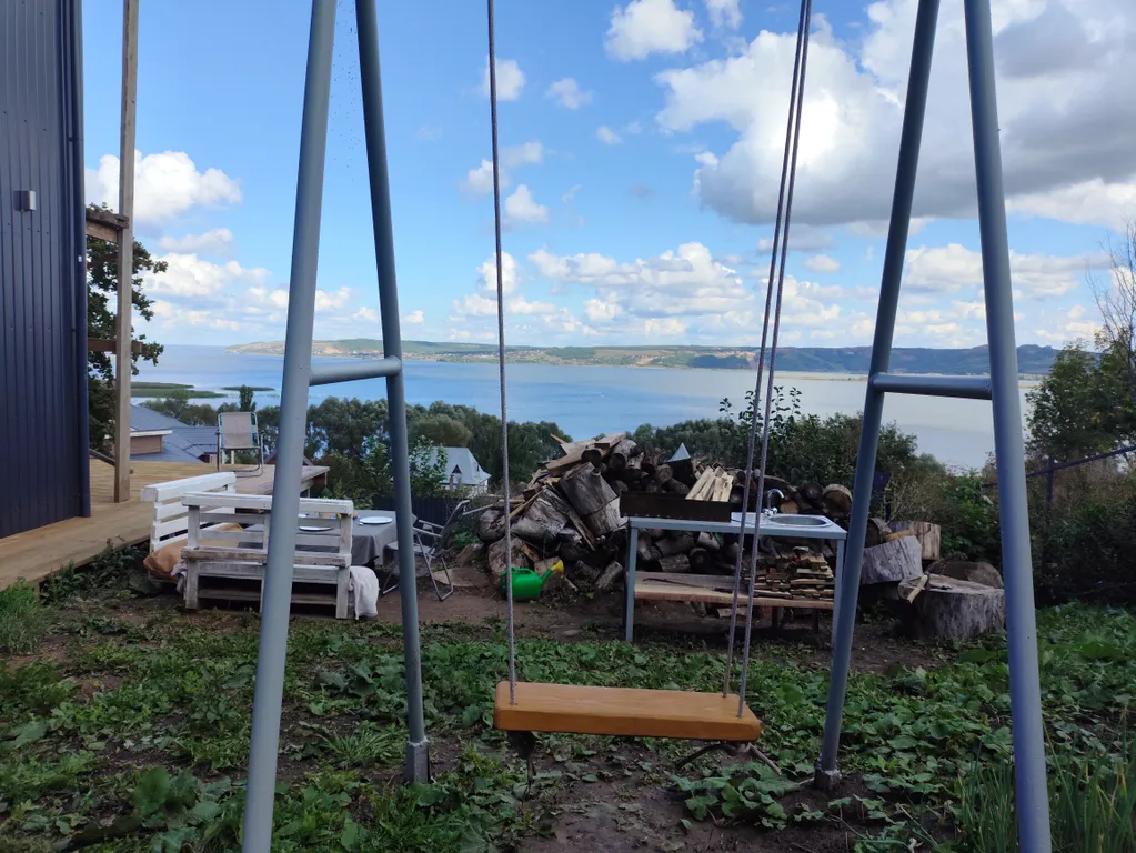 Дом с панорамным видом на реку и горнолыжку в 30 минутах от Казани