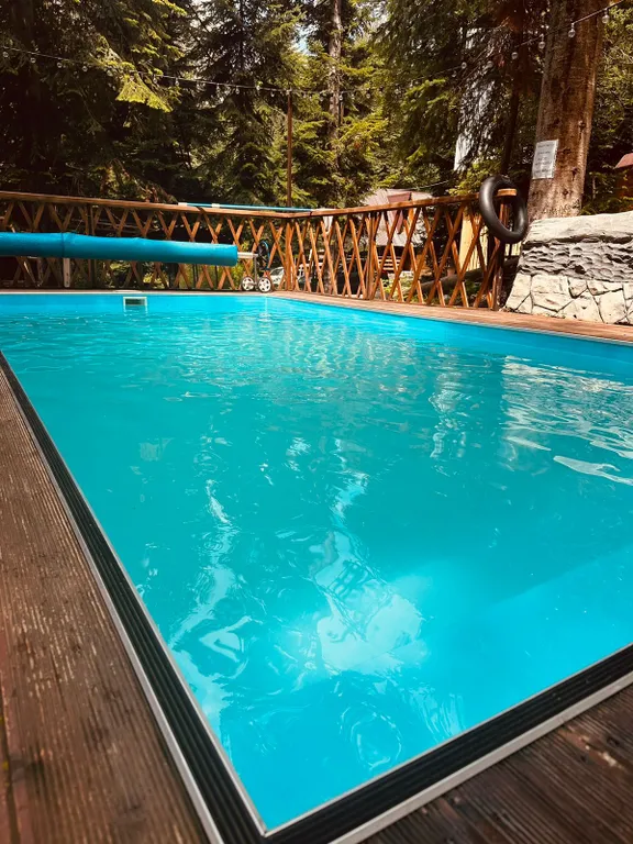 8-комнатный Дом