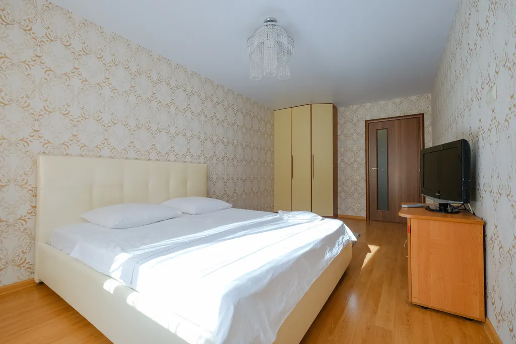 Трёхкомнатная квартира возле Дворца Спорта