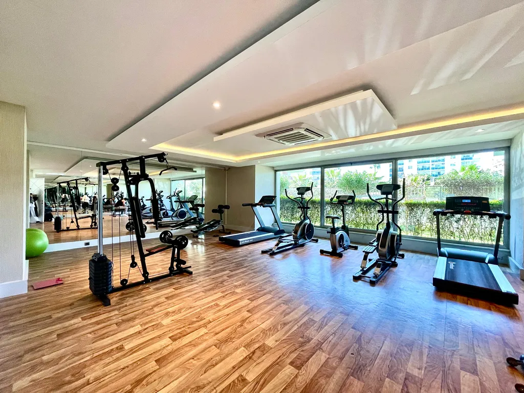 Квартира на берегу средиземного моря Sfera residence