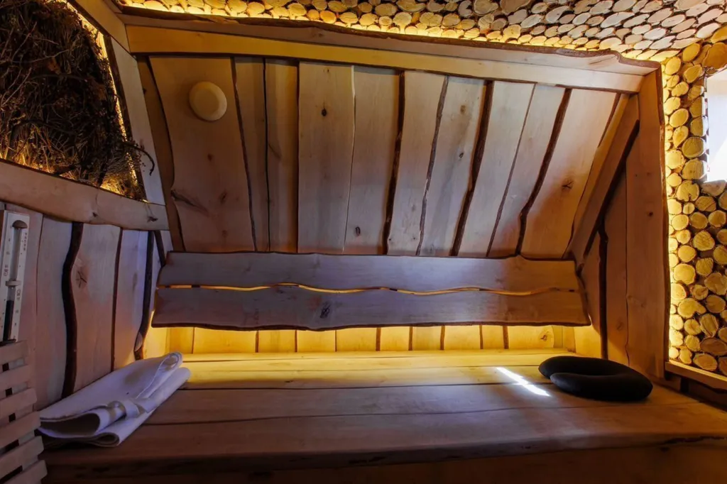 Коттедж Дом с баней и чаном с видом на озеро — Лабинск