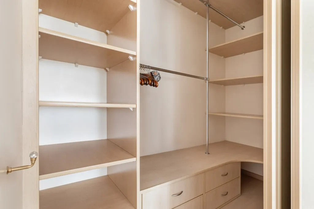 Apart39 Президент в Самом Центре