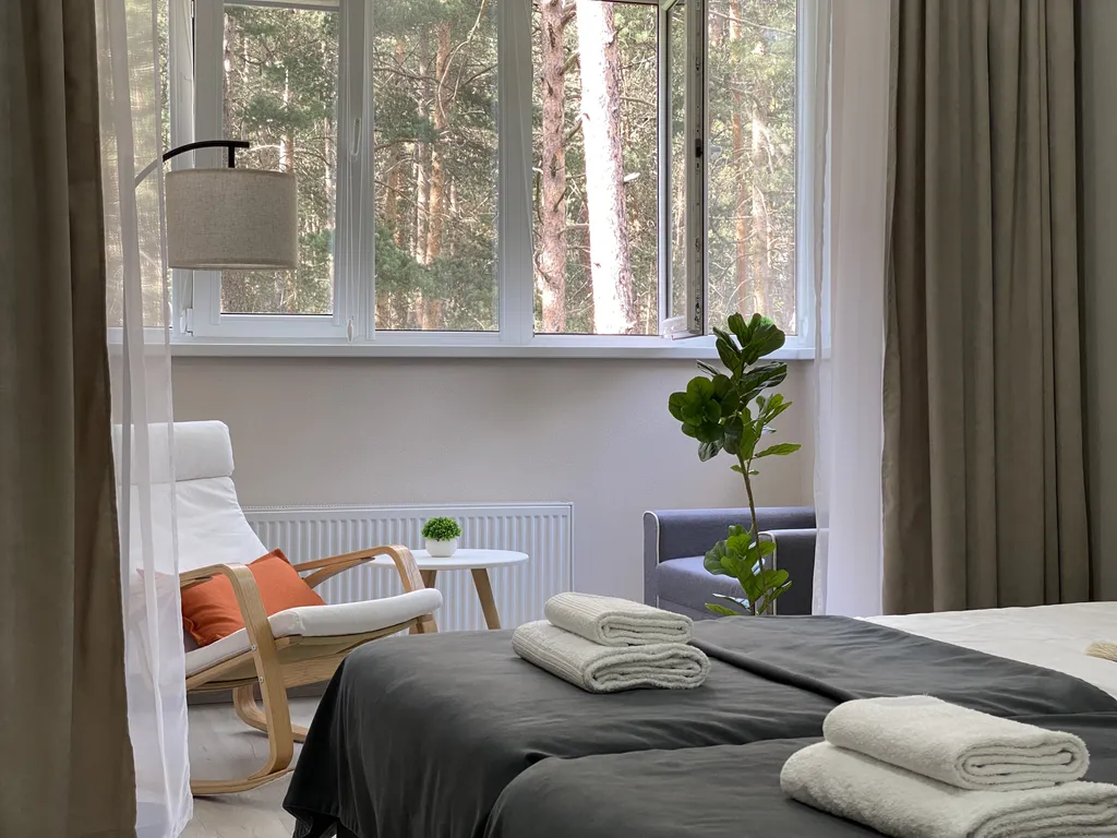 Уютный апартамент на берегу реки с видом на горы